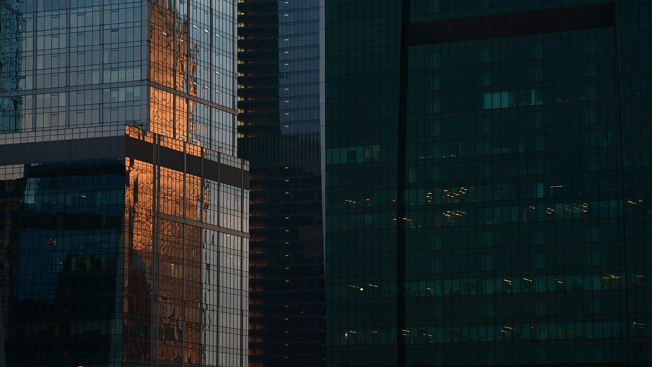 山投沿湖城最新動態(tài)揭曉，未來城市發(fā)展的序幕拉開