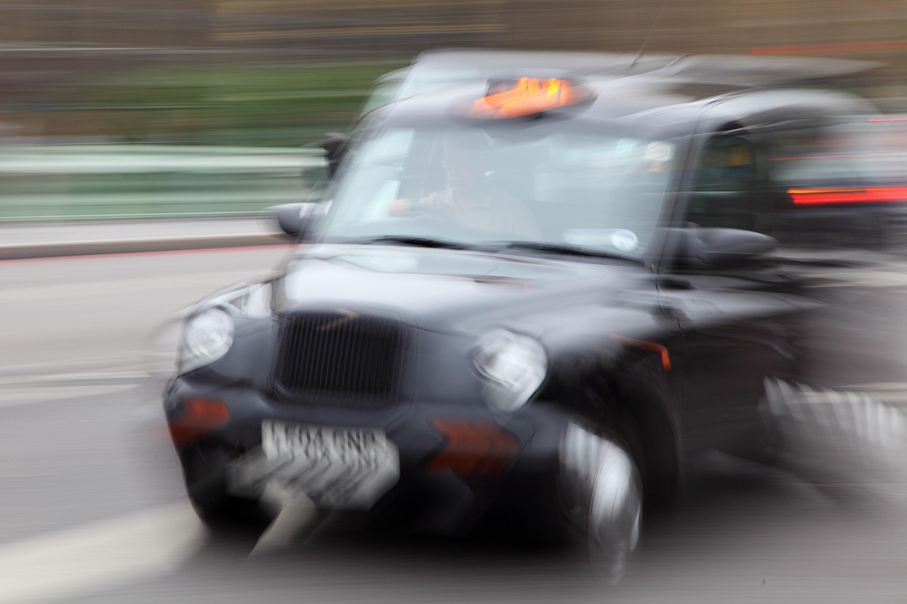 鄭州車輛限牌最新動態(tài)，政策調(diào)整引發(fā)市場反應