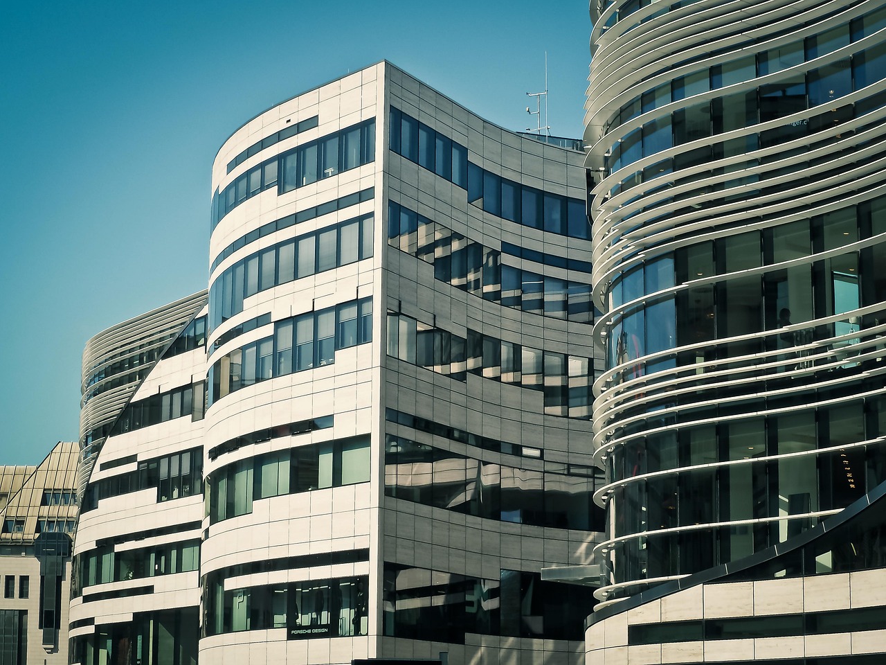 古鎮(zhèn)利和廣場(chǎng)重塑歷史風(fēng)貌與現(xiàn)代商業(yè)魅力的融合新作，最新消息揭秘