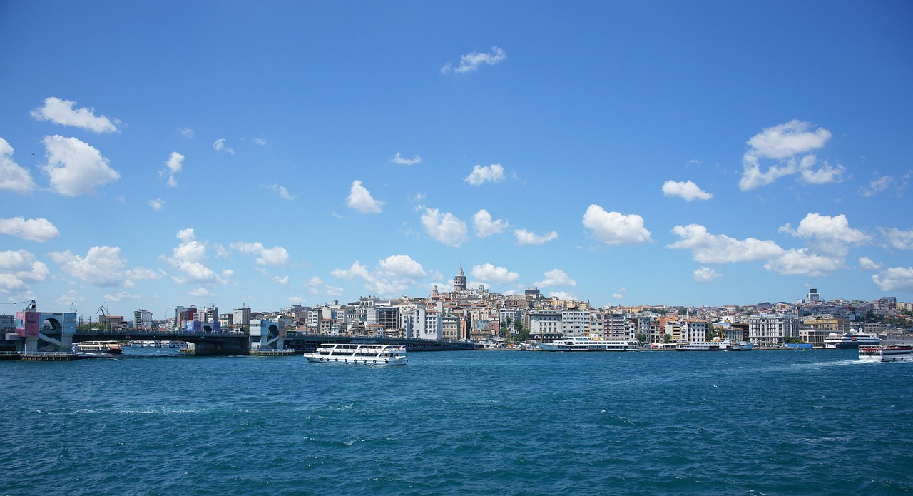 黃金佳最新消息解讀，政策動向與行業(yè)動態(tài)，政府網(wǎng)權(quán)威發(fā)布